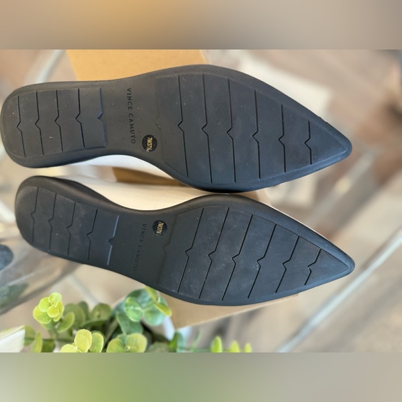 New! Vince Camuto Leather Flats SZ 7M - Picture 5 of 6